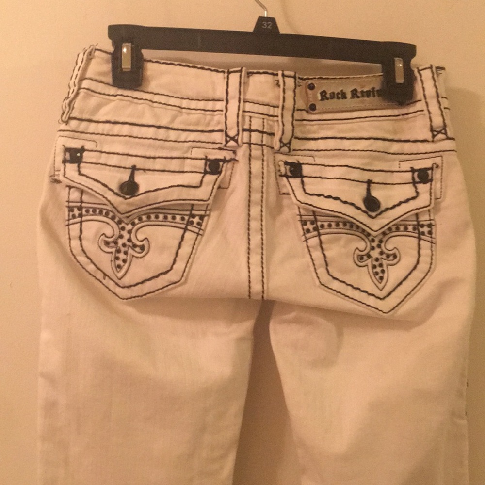 Rock revival  Jen straight jeans